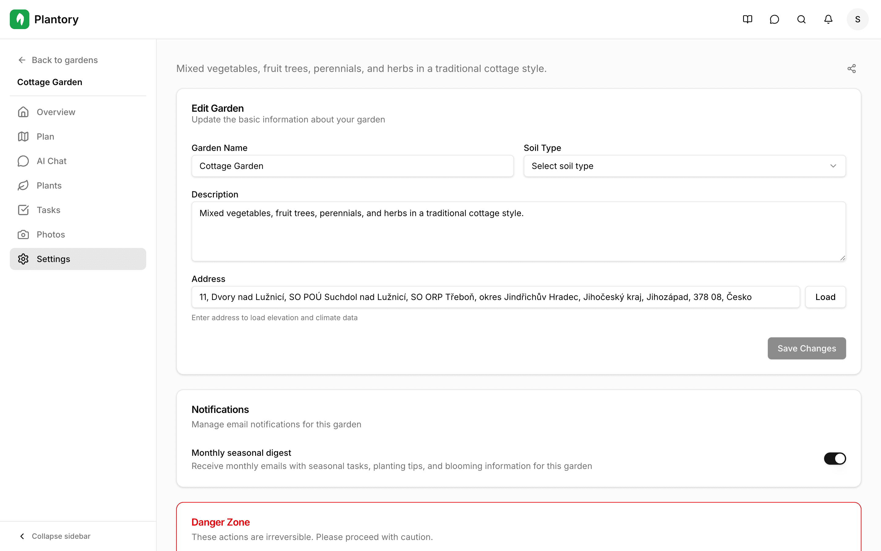 Garden settings tab with name, soil type, and address fields